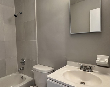 105 Ne 6th Avenue - Photo Thumbnail 1