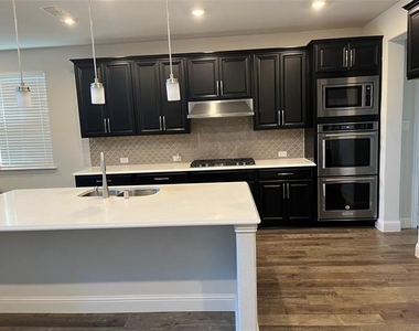 3577 Hathaway Court - Photo Thumbnail 4