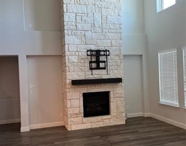 3577 Hathaway Court - Photo Thumbnail 5