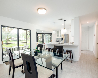 3 Lexington Lane E - Photo Thumbnail 4