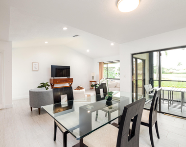 3 Lexington Lane E - Photo Thumbnail 5