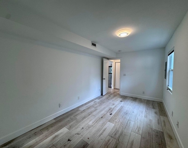 102 S K Street - Photo Thumbnail 6