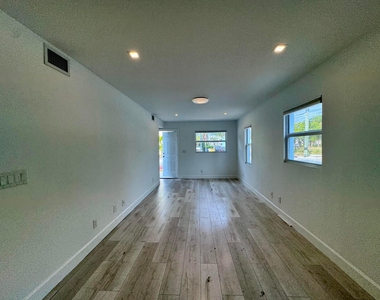 102 S K Street - Photo Thumbnail 15