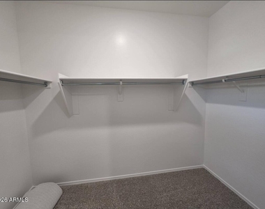 18399 W Buckskin Trail - Photo Thumbnail 28