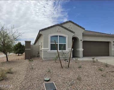 18399 W Buckskin Trail - Photo Thumbnail 2