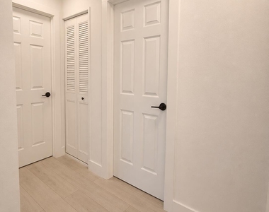 5094 Society Place W - Photo Thumbnail 6