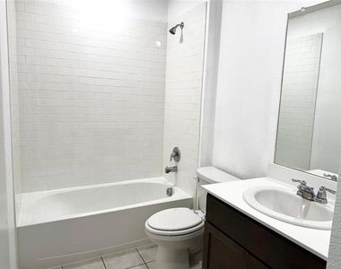 4325 Pyramid Drive - Photo Thumbnail 20