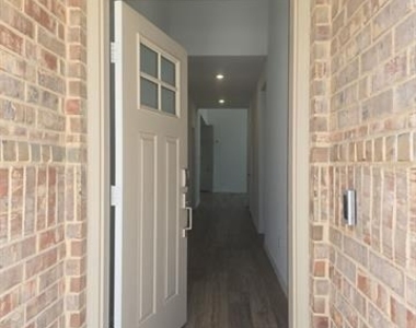 10021 Elkhorn Drive - Photo Thumbnail 3