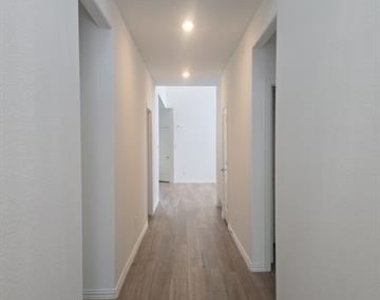 10021 Elkhorn Drive - Photo Thumbnail 4