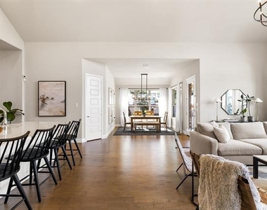 2560 Horsetail Road - Photo Thumbnail 15