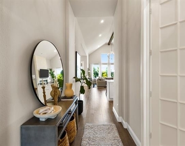 2560 Horsetail Road - Photo Thumbnail 4