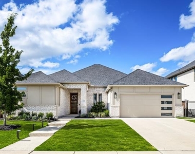 2560 Horsetail Road - Photo Thumbnail 1