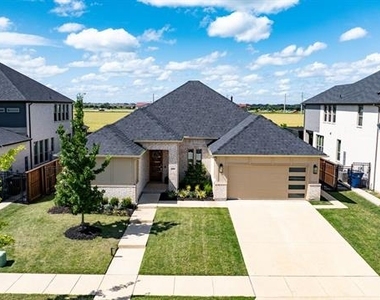 2560 Horsetail Road - Photo Thumbnail 34