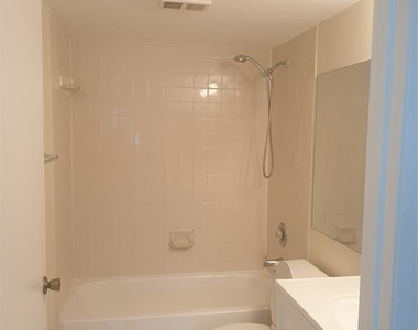 520 S Park Road - Photo Thumbnail 10