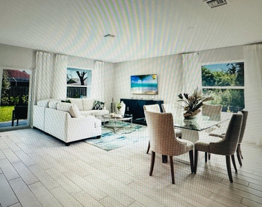 467 Sw Jeanne Avenue - Photo Thumbnail 6