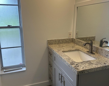 4786 Cambridge Street - Photo Thumbnail 14