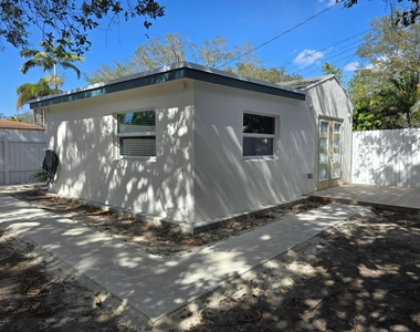 4648 Sw 24th Avenue - Photo Thumbnail 9