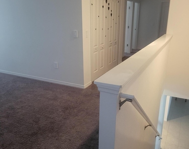 3801 Sw Hablow Street - Photo Thumbnail 9