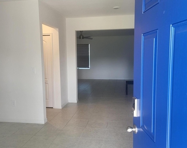 3801 Sw Hablow Street - Photo Thumbnail 3