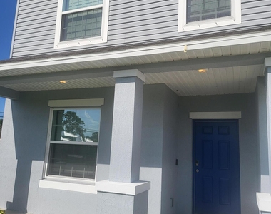 3801 Sw Hablow Street - Photo Thumbnail 1
