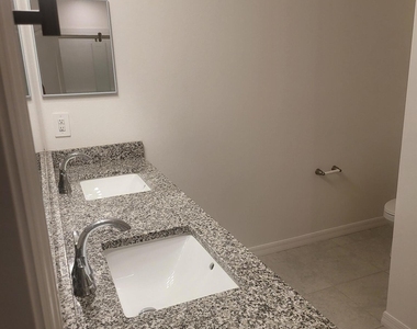 3801 Sw Hablow Street - Photo Thumbnail 13