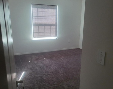 3801 Sw Hablow Street - Photo Thumbnail 16