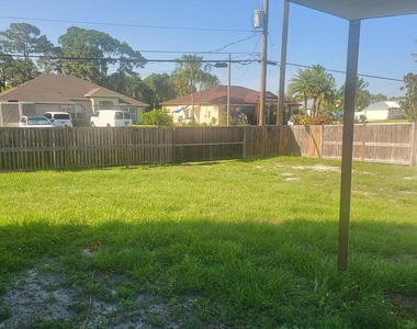 3801 Sw Hablow Street - Photo Thumbnail 33