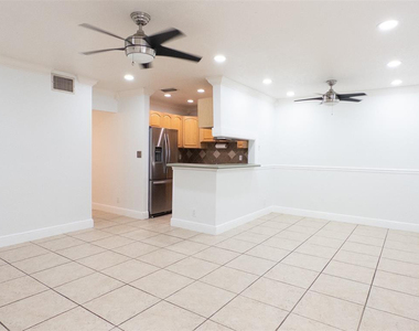 11783 Nw 30th Street - Photo Thumbnail 8