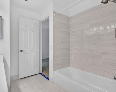 7087 Nw 78th Place - Photo Thumbnail 33