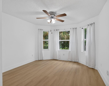 7087 Nw 78th Place - Photo Thumbnail 29