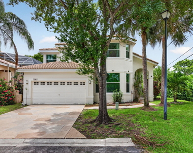 7087 Nw 78th Place - Photo Thumbnail 1