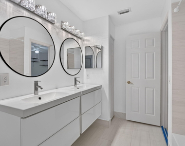 7087 Nw 78th Place - Photo Thumbnail 32