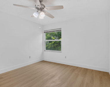 7087 Nw 78th Place - Photo Thumbnail 36