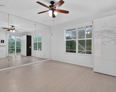 7087 Nw 78th Place - Photo Thumbnail 20