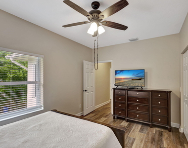 13792 Yarmouth Drive - Photo Thumbnail 8