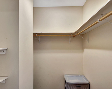 13792 Yarmouth Drive - Photo Thumbnail 3