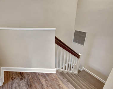 13792 Yarmouth Drive - Photo Thumbnail 4