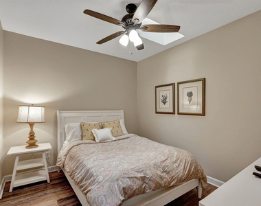 13792 Yarmouth Drive - Photo Thumbnail 10