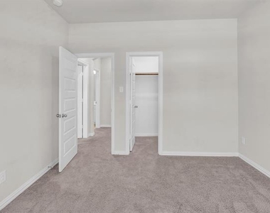 7243 Crowell Avenue - Photo Thumbnail 29