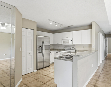 9312 Nw 54th Street - Photo Thumbnail 9