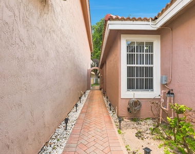 9312 Nw 54th Street - Photo Thumbnail 31