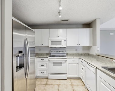 9312 Nw 54th Street - Photo Thumbnail 13