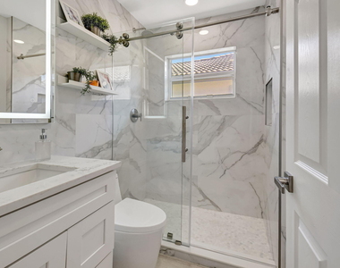11287 Vivero Avenue - Photo Thumbnail 19