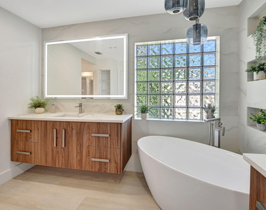 11287 Vivero Avenue - Photo Thumbnail 15