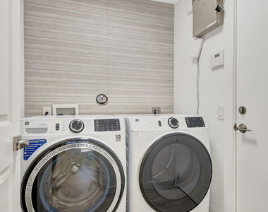11287 Vivero Avenue - Photo Thumbnail 21