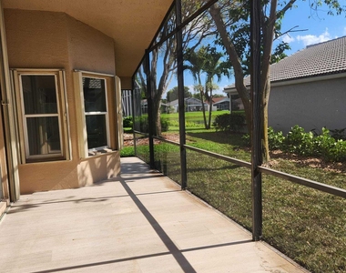 11287 Vivero Avenue - Photo Thumbnail 28