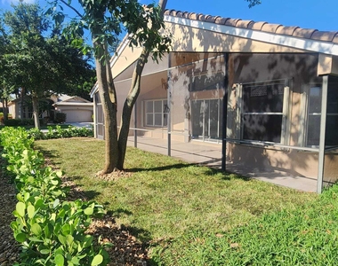 11287 Vivero Avenue - Photo Thumbnail 32