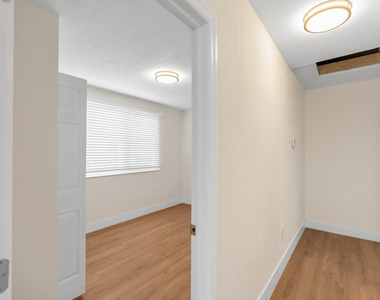 865 Se 12th Street - Photo Thumbnail 17