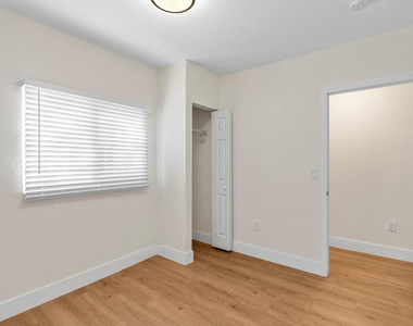 865 Se 12th Street - Photo Thumbnail 26