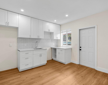 865 Se 12th Street - Photo Thumbnail 13